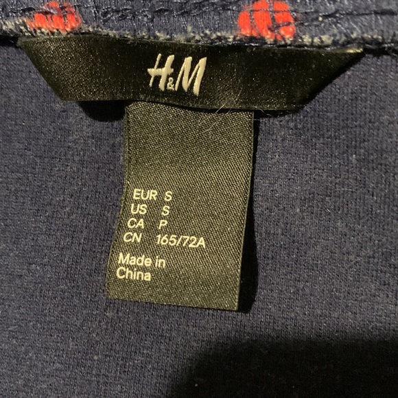 H & M high waisted skirt - Picture 2 of 3